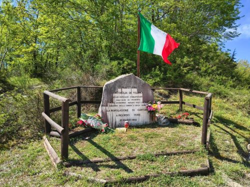 Monumento ai caduti della battaglia di Vilano