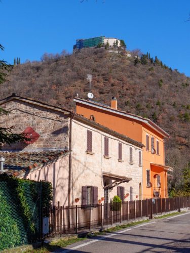 Castello di Frontone